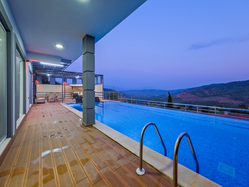  gece  -  Kasım
  | Fethiye Yakacık'ta Isıtmalı Havuzlu Doğa Villası: 6 Kişilik Aile Tatili
